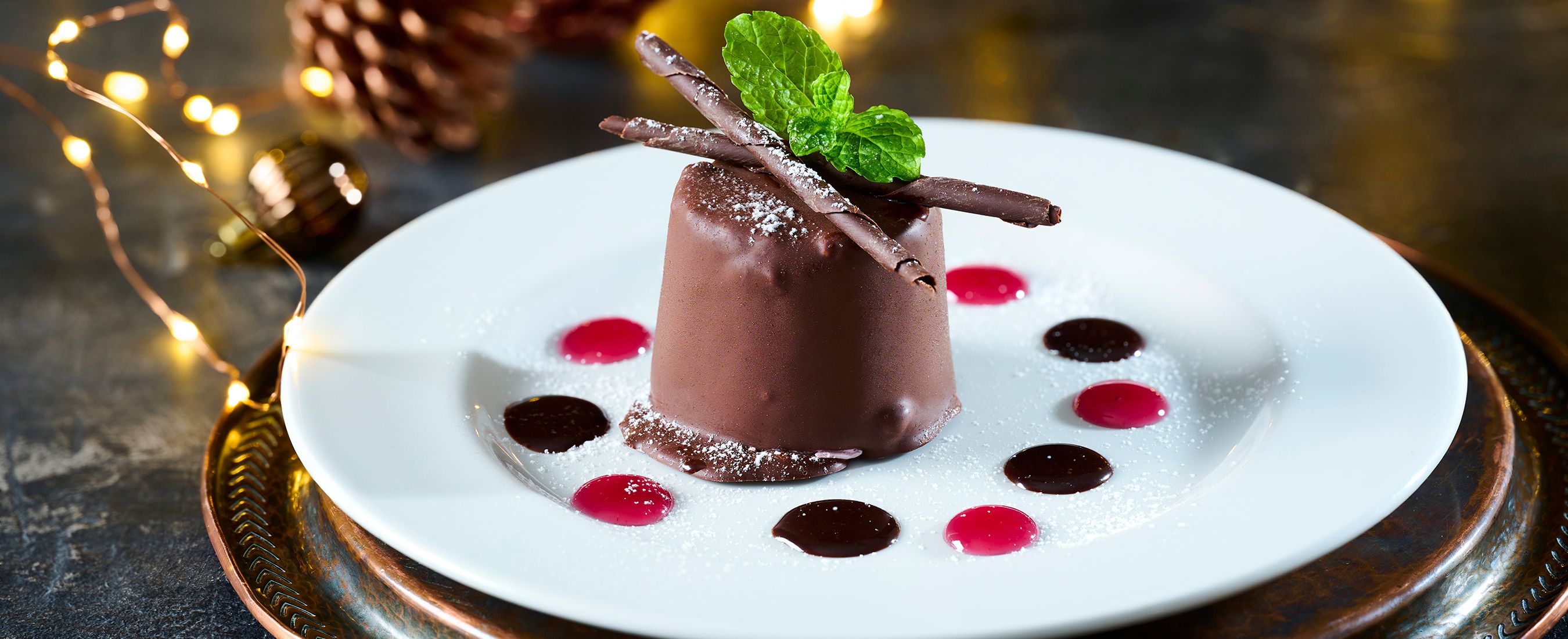 Boxing Day Lunch & Dinner at The Corner House in Bedworth